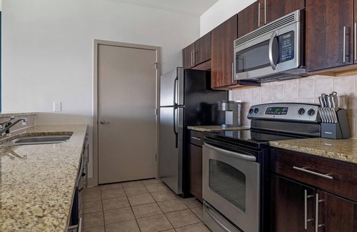 East Side Apartment | Landing at Pencil Factory Flats - 1 Bedroom in .