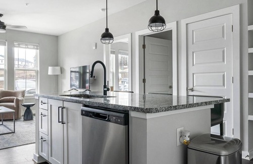 Mableton Apartment | Landing at Series at Riverview Landing - 1 Bedr.