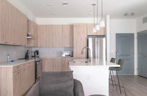 Crestline Heights Apartment | Landing at Station at Crestline - 1 Bedroom in .