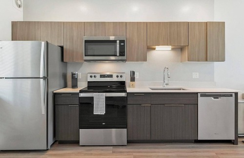 Goodyear Apartment | Landing at Sunset View - Studio in Goodyear