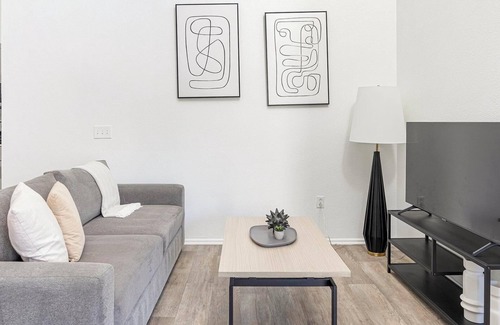 Tempe Apartment | Landing at Ten01 On The Lake - 2 Bedrooms in Tempe