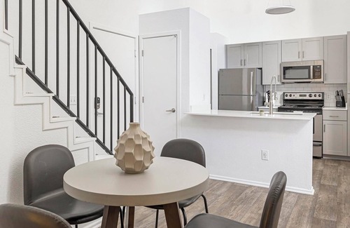 Tempe Apartment | Landing at Ten01 On The Lake - 2 Bedrooms in Tempe