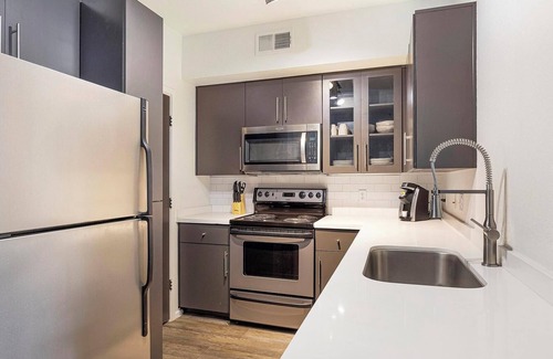 Tempe Apartment | Landing at Ten01 On The Lake - Studio in Tempe