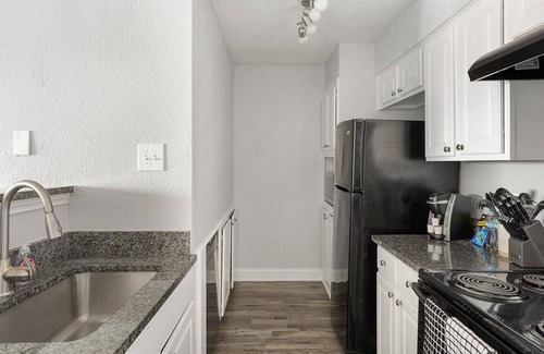 North Arlington Apartment | Landing at The Biltmore - 1 Bedroom in North Arlington