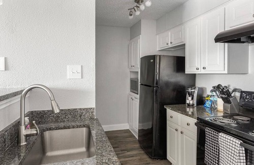 North Arlington Apartment | Landing at The Biltmore - 1 Bedroom in North Arlington