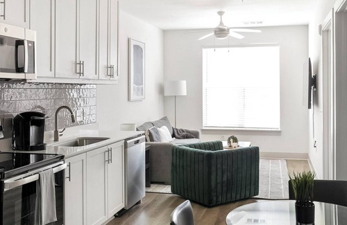 Huntsville Apartment | Landing at The Gallery - 1 Bedroom in West Hunt.