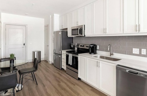 Huntsville Apartment | Landing at The Gallery - 1 Bedroom in West Hunt.
