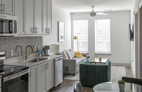 Huntsville Apartment | Landing at The Gallery - 1 Bedroom in West Hunt.
