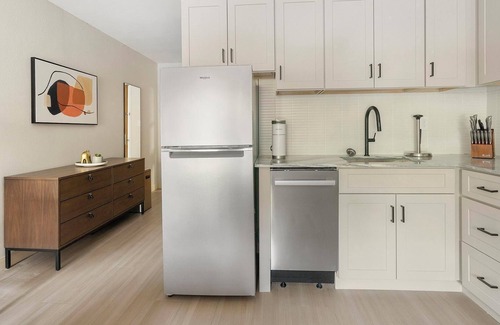 Northeast Raleigh Apartment | Landing at The Harrison - Studio in Northeast R.