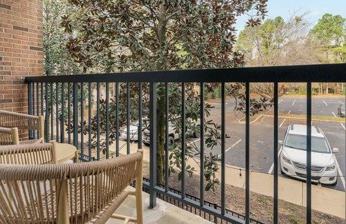 Northeast Raleigh Apartment | Landing at The Harrison - Studio in Northeast R.