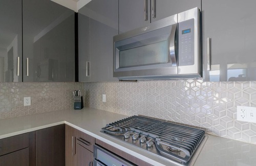 Houston Apartment | Landing at The Hayworth - 2 Bedrooms in Westside