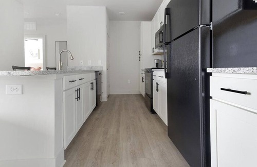 Charlotte Apartment | Landing at The Henry - 2 Bedrooms in Northwest Charlotte