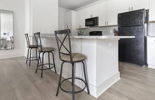 Charlotte Apartment | Landing at The Henry - 2 Bedrooms in Northwest Charlotte