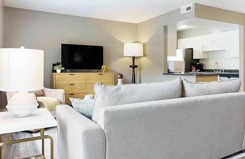 Downtown Dayton Apartment | Landing at The Landing - 1 Bedroom in East Dayton