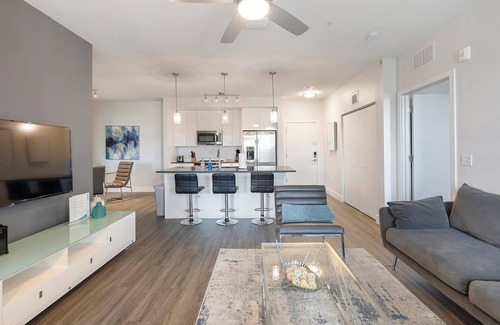 Port Tampa City Apartment | Landing at The Pointe on Westshore - 2 Bedrooms.