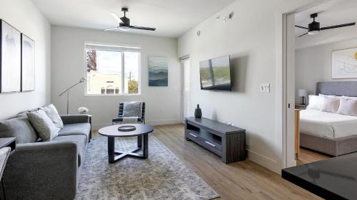 Providencia Park Apartment | Landing at Tortoise One - West Palm Beach