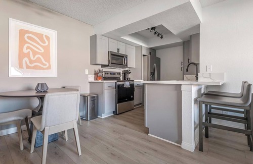 Las Vegas Apartment | Landing at Valencia - 2 Bedrooms in Paradise