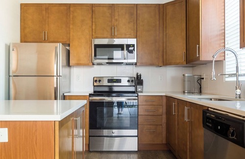 South Salt Lake Apartment | Landing | Beautiful 2BD, Gym, Pool
