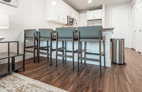 Wetmore Apartment | Landing | Beautiful 1BD, Pool, Clubhouse