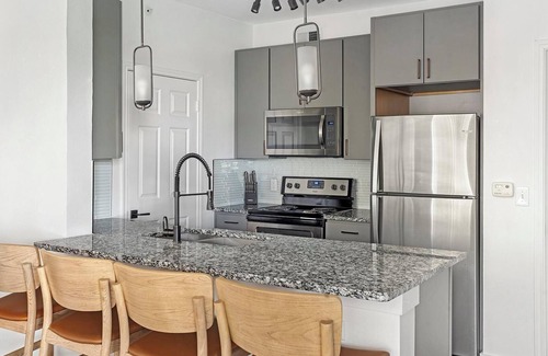 McNeil Apartment | Landing | Beautiful 1BD, Pool, Clubhouse