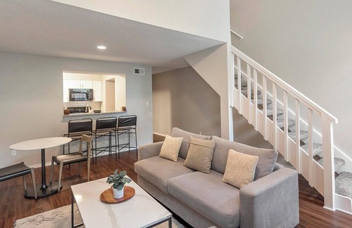 Cordova Apartment | Landing | Beautiful 2BD, Game Room, Clubhouse