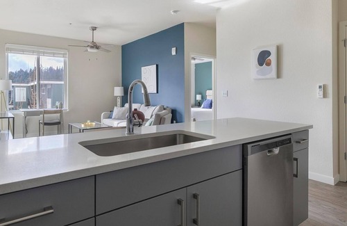 Homestead Apartment | Landing | Beautiful 2BD, Gym