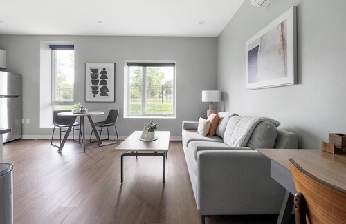 Nashville Apartment | Landing | Beautiful Studio, Gym, Clubhouse