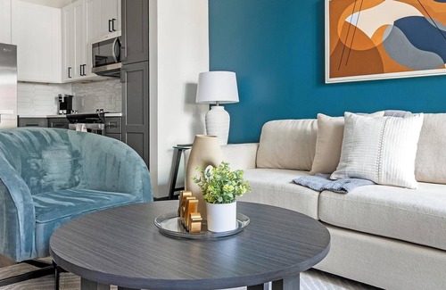 Southbank Apartment | Landing | Beautiful 1BD, Gym, Yoga Studio
