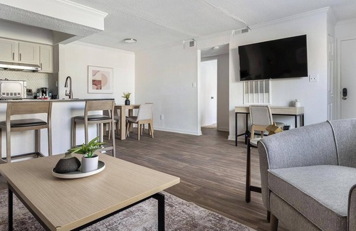 Winston - Salem Apartment | Landing | Beautiful 1BD, Gym, Clubhouse
