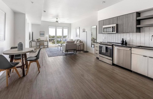 Tempe Apartment | Landing | Chic 1BD, Clubhouse, Gym