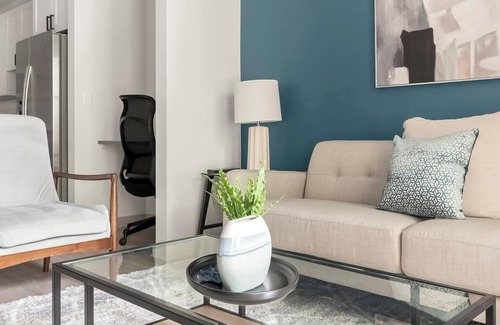 Springfield Apartment | Landing | Chic 1BD, Gym, Courtyard