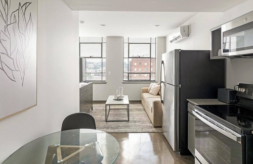 Central City Apartment | Landing | Chic 1BD, Gym