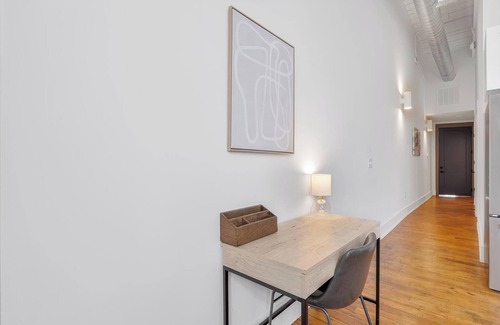 Greenville Apartment | Landing | Chic 1BD, Yoga Studio, Gym