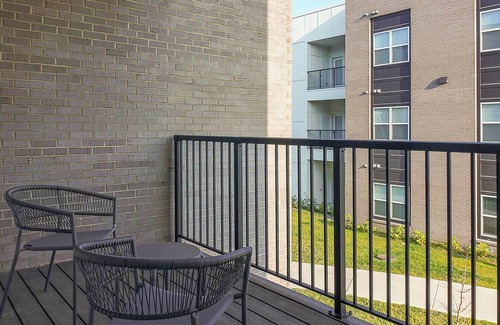 Cartersburg Apartment | Landing | Chic 2BD, Clubhouse, Courtyard