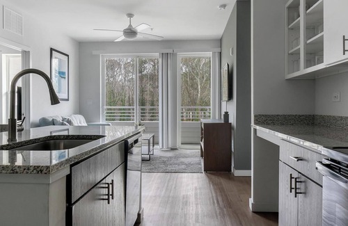 Decatur Apartment | Landing | Chic 2BD, Clubhouse, Pool