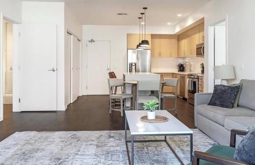 Downtown Tucson Apartment | Landing | Chic 2BD, Gym, Clubhouse