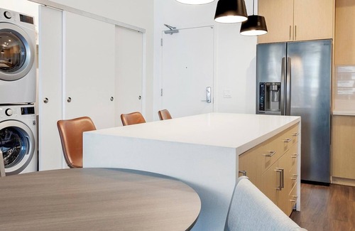Downtown Tucson Apartment | Landing | Chic 2BD, Gym, Clubhouse