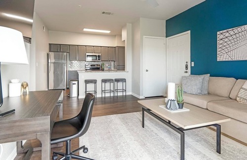 San Antonio Apartment | Landing | Chic 2BD, Pool, Clubhouse