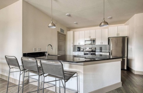 Conroe Apartment | Landing | Incredible 2BD, Gym, Yoga Studio