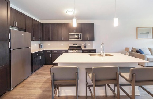 Schaumburg Apartment | Landing | Incredible 1BD, Pool, Gym