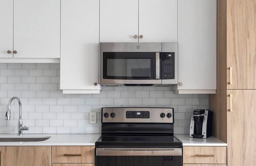 Austin Apartment | Landing | Incredible 1BD, Pool, Gym