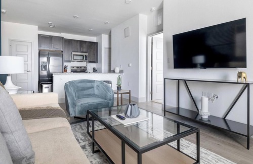 Austin Apartment | Landing | Incredible 1BD, Pool, Gym