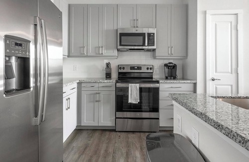 Spring Branch East Apartment | Landing | Incredible 1BD, Gym, Courtyard