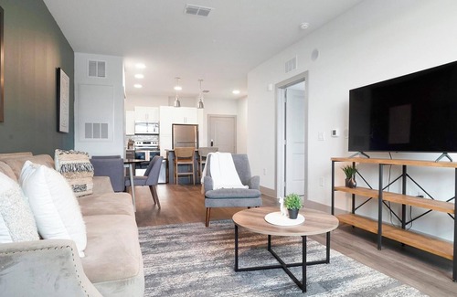 Sanford Apartment | Landing | Incredible 1BD, Courtyard, Gym