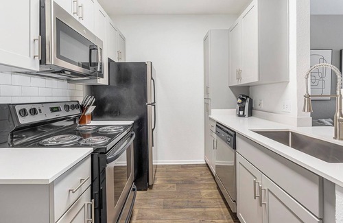 Tempe Apartment | Landing | Incredible 1BD, Yoga Studio, Game Room