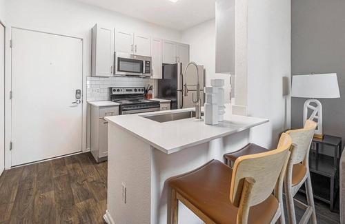 Tempe Apartment | Landing | Incredible 1BD, Yoga Studio, Game Room