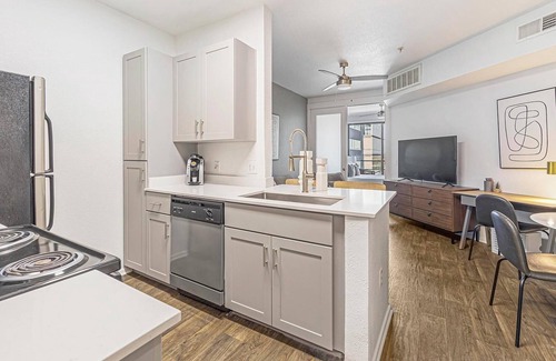 Tempe Apartment | Landing | Incredible 1BD, Yoga Studio, Game Room