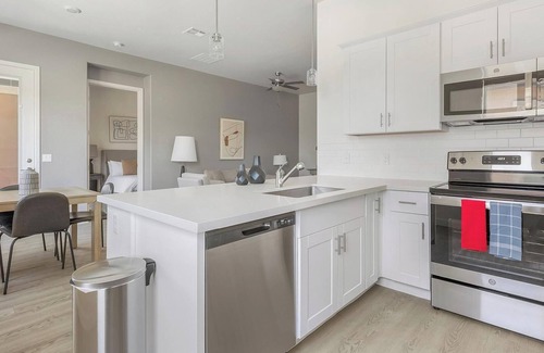 Oro Valley Apartment | Landing | Incredible 2BD, Pool