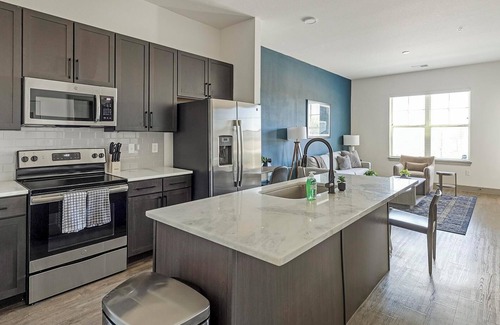 Denton Apartment | Landing | Incredible 2BD, Gym, Courtyard