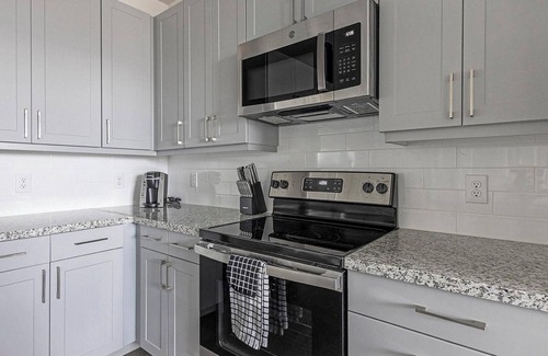 Spring Branch East Apartment | Landing | Incredible 2BD, Gym, Courtyard